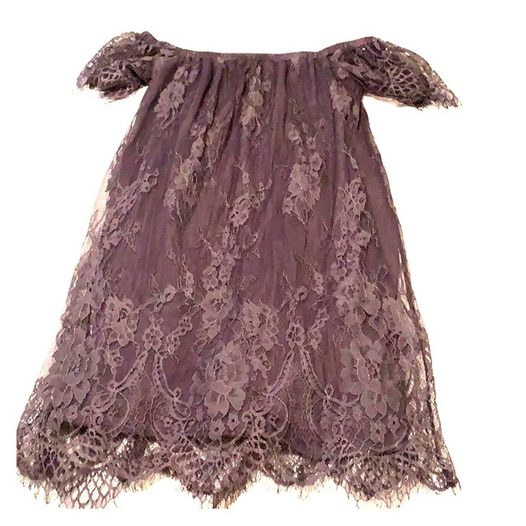 Off-the-Shoulder Plum Shift Dress - Picture 1 of 4